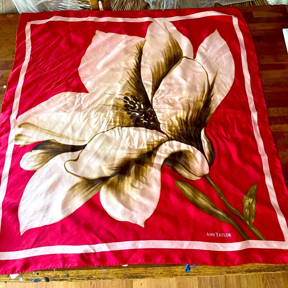 Ann Taylor Silk Scarf ♥️